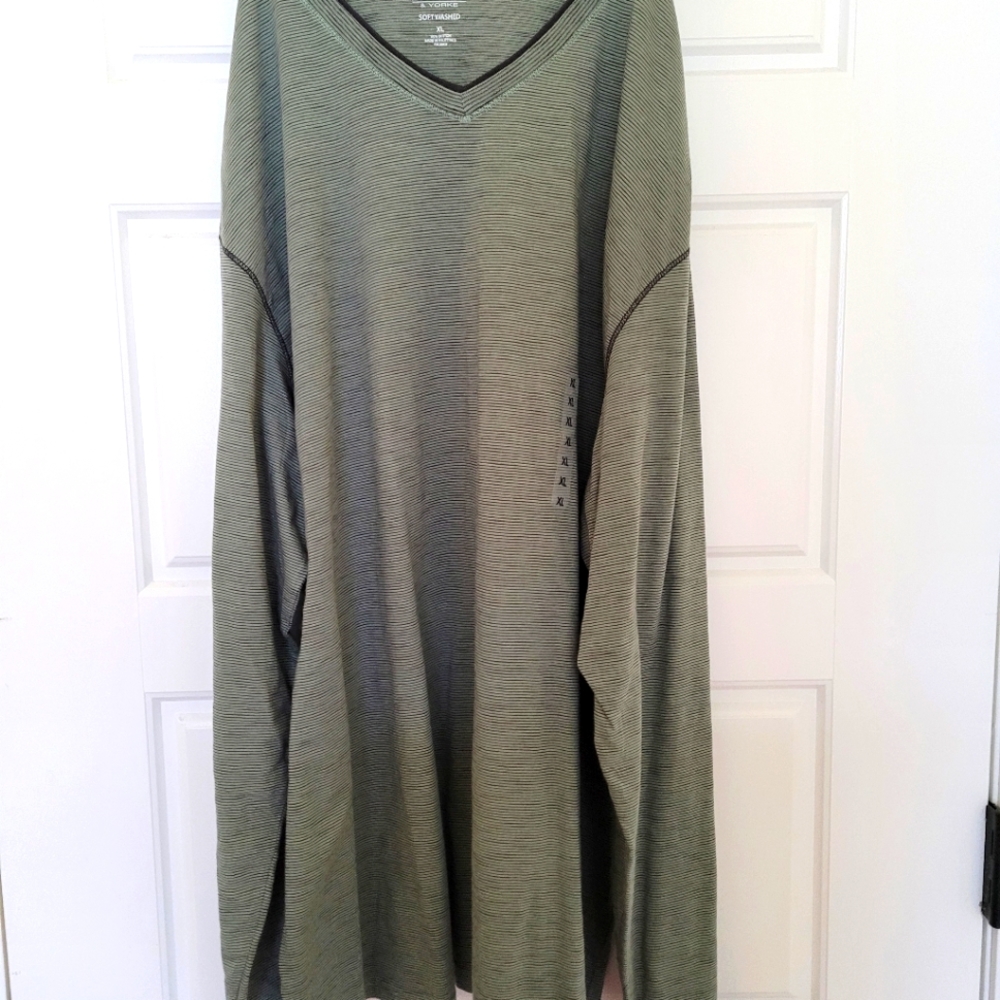 Men's Green Long Sleeve Shirt NEW WITHOUT TAG